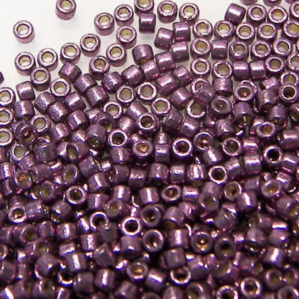11/0 MIYUKI delica DB1850 Duracoat Galvanized Eggplant 1gr.