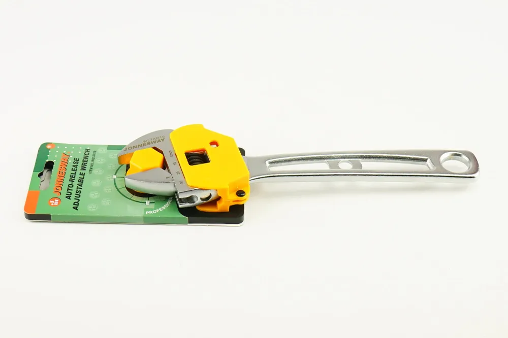 LLAVE FRANCESA CROMADA CABEZA AJUSTABLE EN 10 PLG - JONNESWAY
