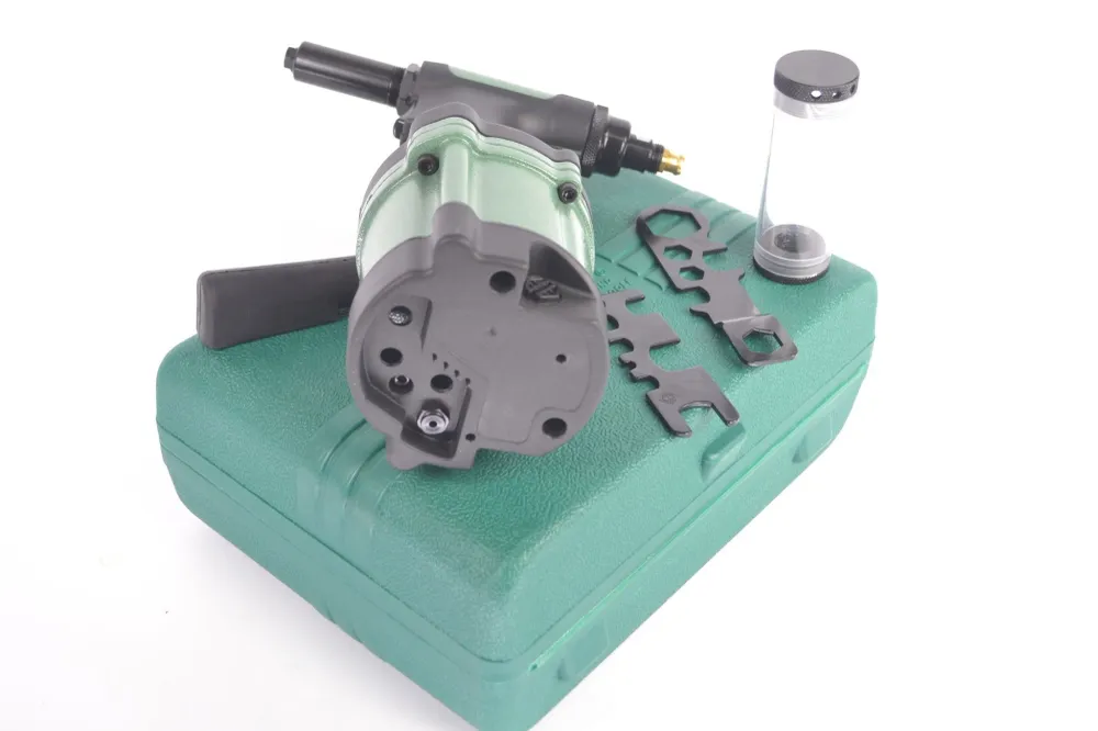 REMACHADORA NEUMATICA CAPACIDAD DE 1/4" JONNESWAY