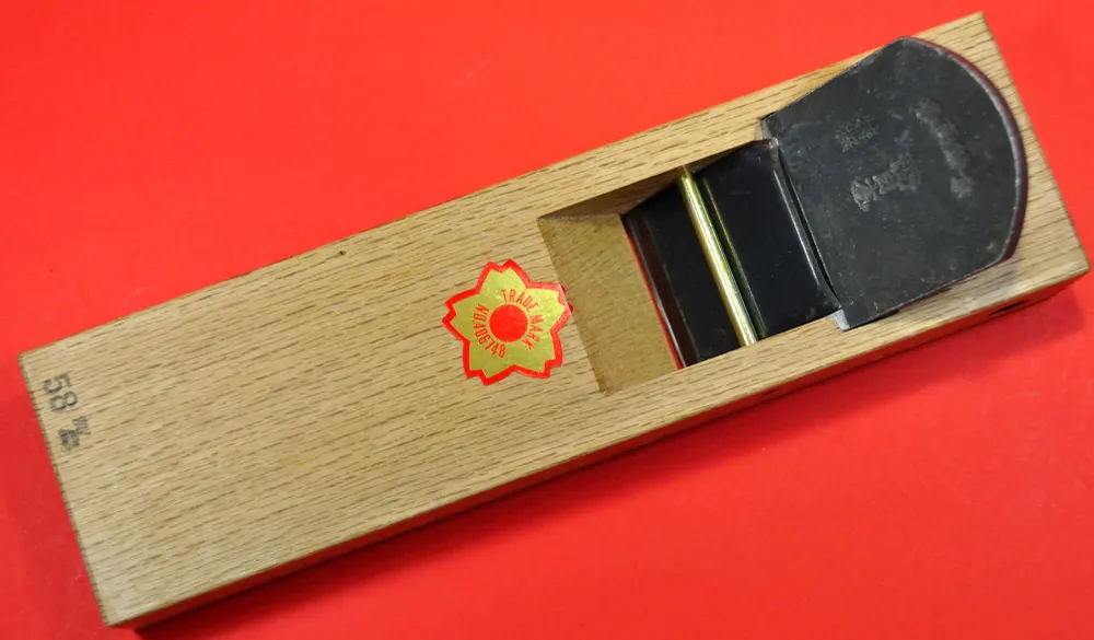 Cepillo japonés para madera "Sakura Nihon" Kanna 58mm Osaka Tools