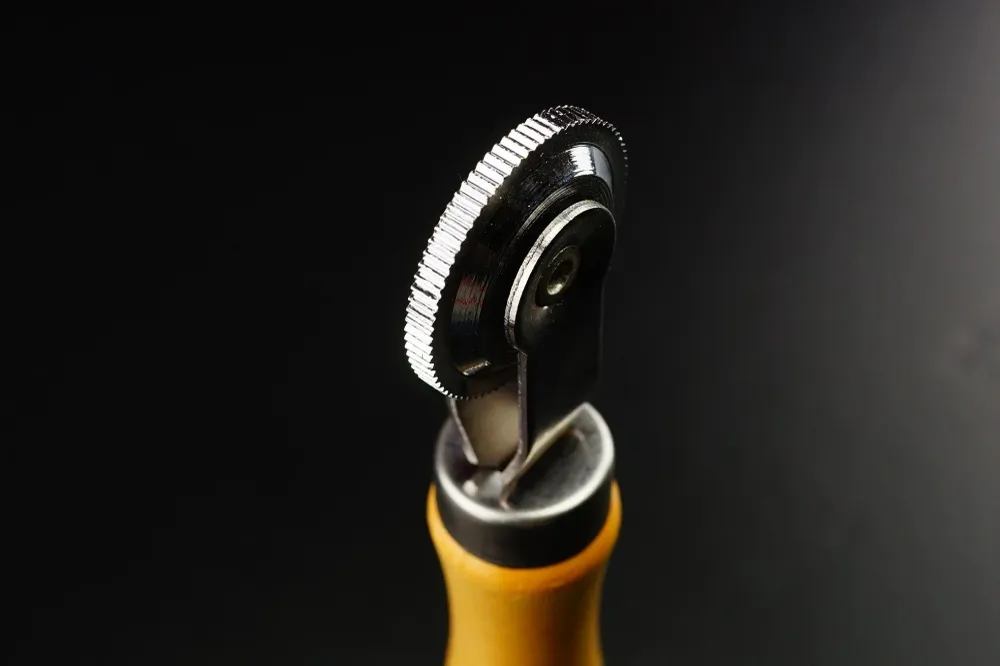 RODILLO PARA COLOCAR PARCHES 1" - 1/2" X 1/4" TAITEC