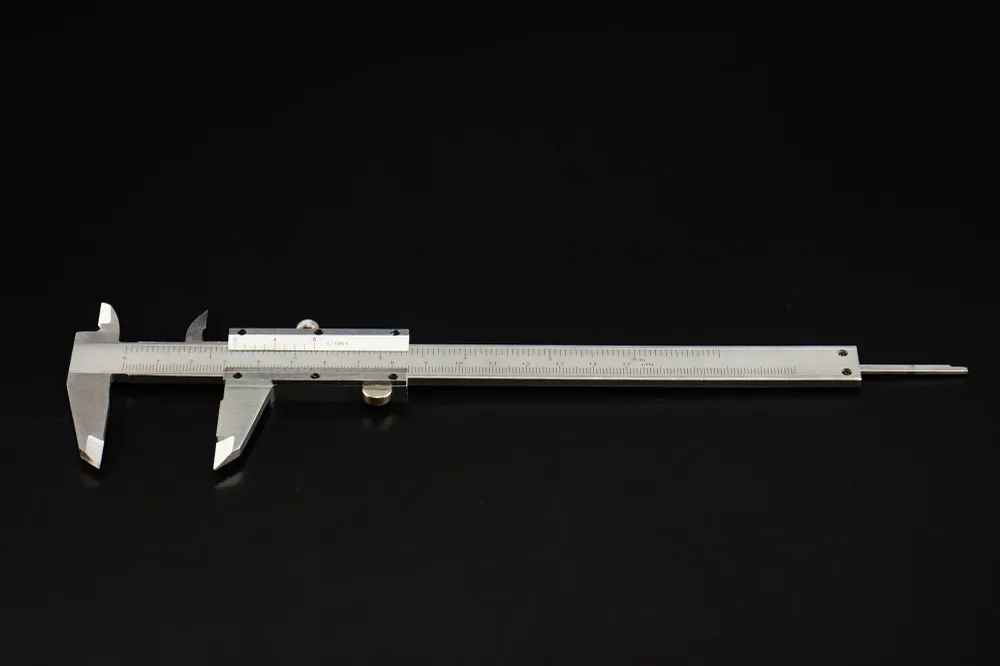 PIE DE REY VENIER MECANICO MM /PLG 150 MM (6") TOTAL TOOLS