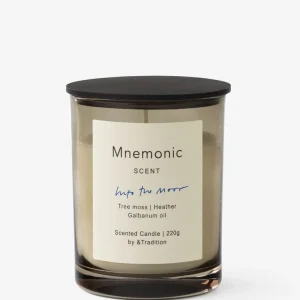 into moor scented candle