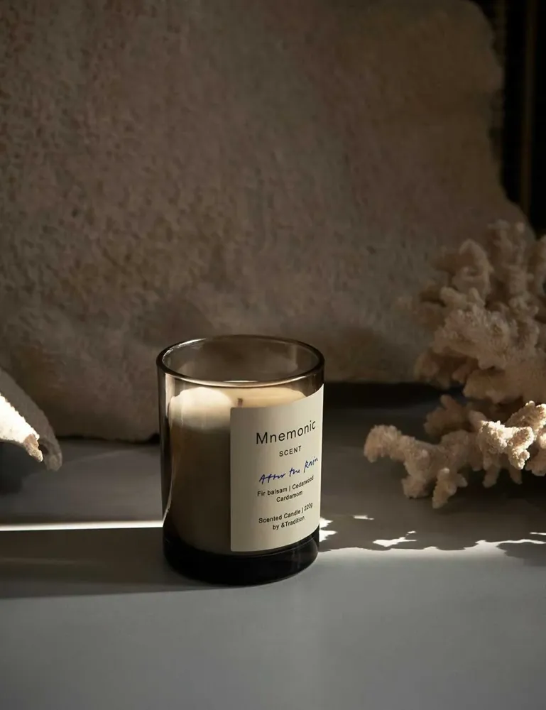 into moor scented candle